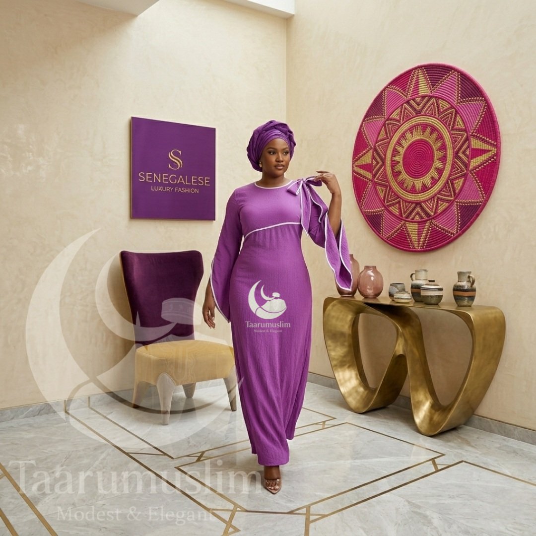 Robe Longue Fluide à Liserés Blancs - Tenue Chic Femme Dakar